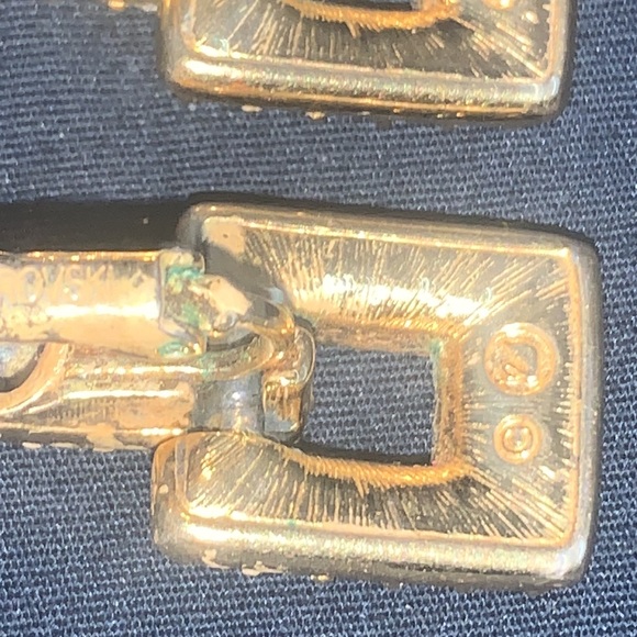 Swarovski Goldtone Door Knocker Clip-on Earrings - Picture 3 of 7